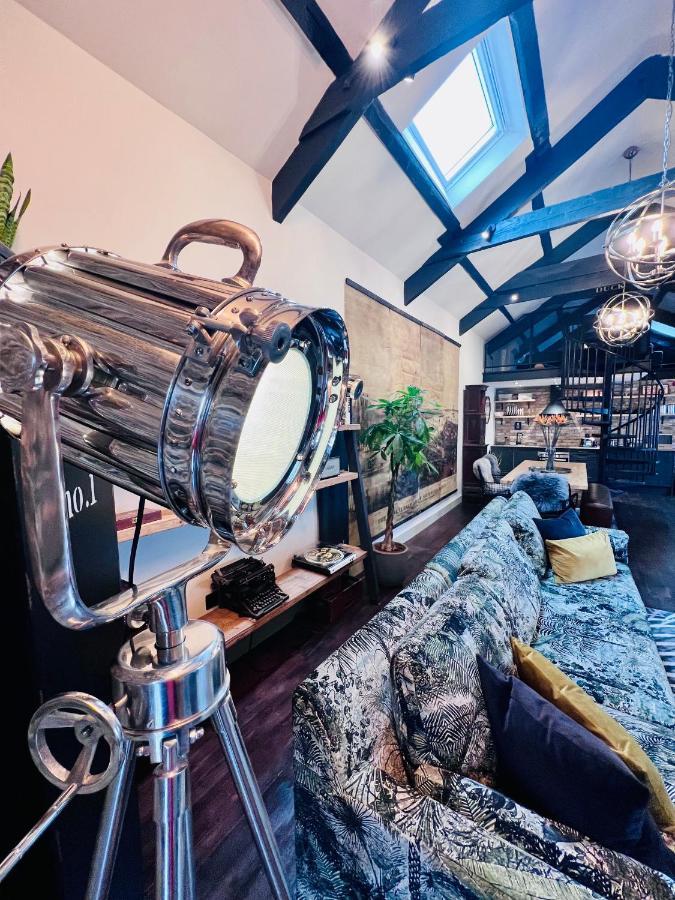 Loft 11 Stunning Luxury Nyc Loft Style Interior Designed 2Bd Apartment Excellent City Centre Location Mezzanine Cinema Room Designer Furniture Amazing Space Douglas Exteriör bild