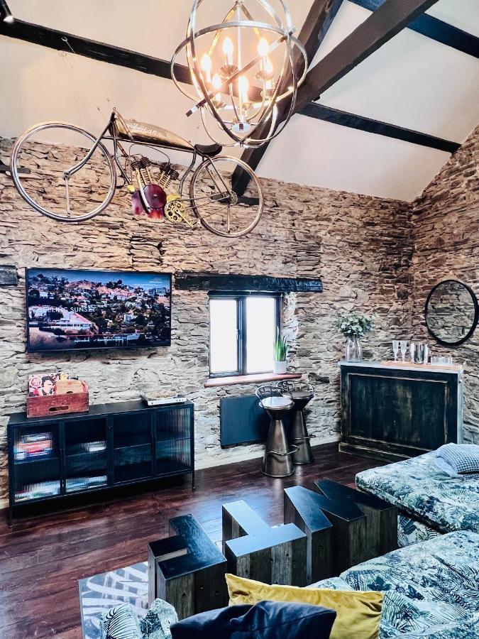 Loft 11 Stunning Luxury Nyc Loft Style Interior Designed 2Bd Apartment Excellent City Centre Location Mezzanine Cinema Room Designer Furniture Amazing Space Douglas Exteriör bild