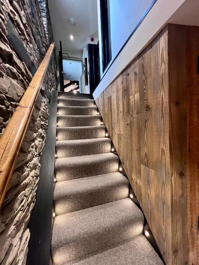 Loft 11 Stunning Luxury Nyc Loft Style Interior Designed 2Bd Apartment Excellent City Centre Location Mezzanine Cinema Room Designer Furniture Amazing Space Douglas Exteriör bild