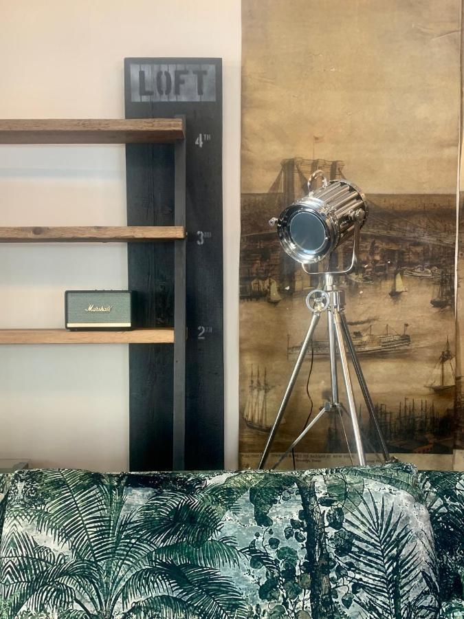Loft 11 Stunning Luxury Nyc Loft Style Interior Designed 2Bd Apartment Excellent City Centre Location Mezzanine Cinema Room Designer Furniture Amazing Space Douglas Exteriör bild